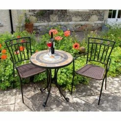 Villena Standard With 2 Malaga Chairs